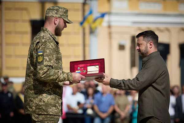 Президент присвоїв звання Герой України воїну з Полтавщини Андрію Головні