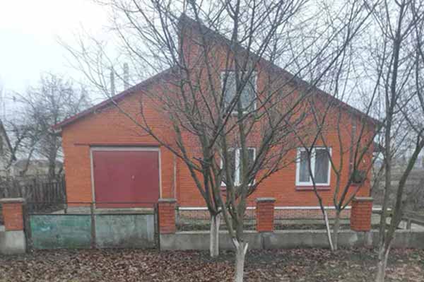 Продається приватний будинок з усіма зручностями загальна площа 108 м²