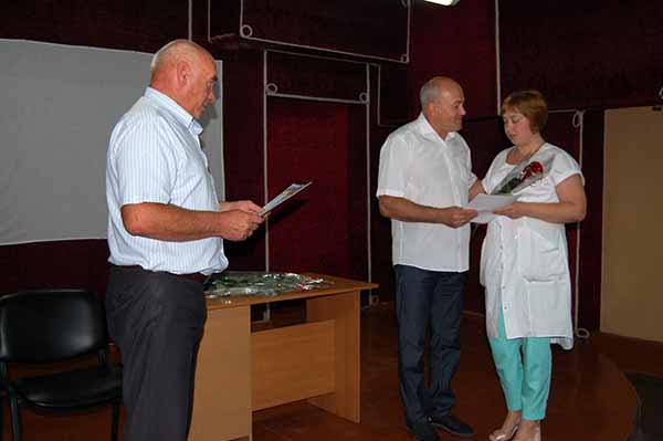 Медиків Гребінківської міської лікарні привітали з професійним святом