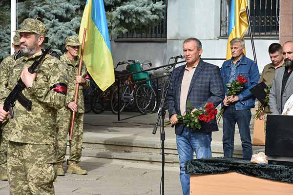 На Пирятинщині провели в останню путь Івана Суханкіна