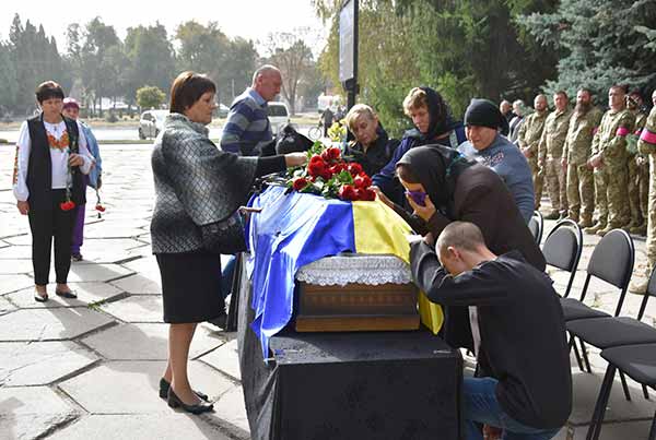 На Пирятинщині провели в останню путь Івана Суханкіна