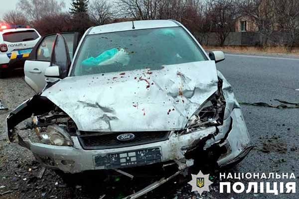 ДТП з двома постраждалими: на трасі Полтава – Олександрія зіткнулись ВАЗ та FORD FOCUS