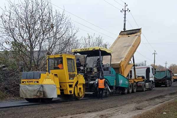 У Гребінківській громаді ремонтують місцеві дороги...