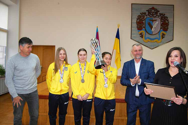 у Гребінці відбулася позачергова сесія міської ради у Гребінці відбулася позачергова сесія міської ради