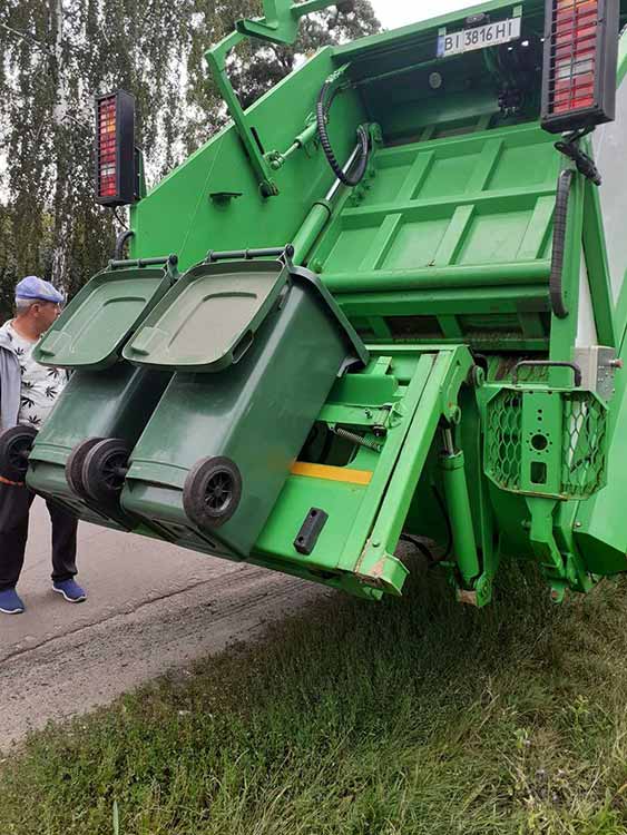 вивезення твердих відходів з приватної забудови