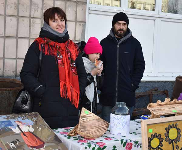 Благодійна ярмарка на підтримку ЗСУ в Пирятині