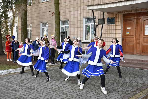 Благодійна ярмарка на підтримку ЗСУ в Пирятині