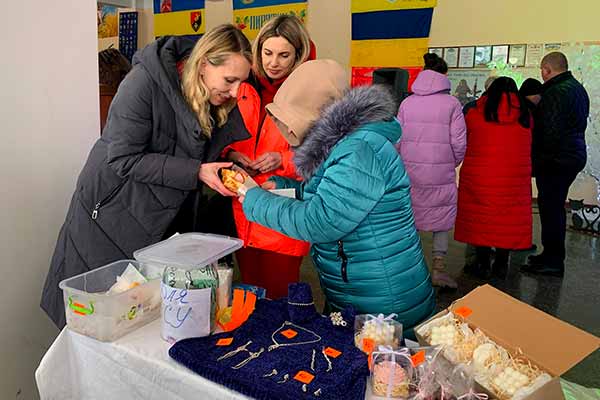 Пирятинці зібрали 100 тисяч гривень на допомогу нашим захисникам