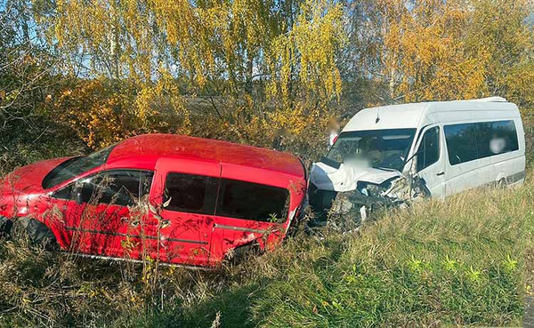 Зіткнулися три автомобілі