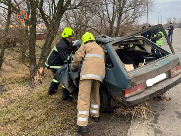 рятувальники деблокували тіла двох громадян