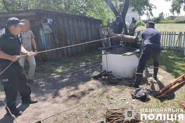 На Полтавщині в криниці донька виявила тіло своєї 52-річної матері