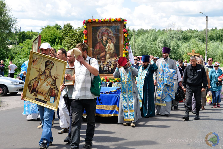 20 липня 2016 р. Всеукраїнська Хресна хода миру пройшла через м. Гребі