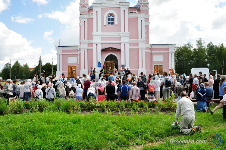 20 липня 2016 р. Всеукраїнська Хресна хода миру пройшла через м. Гребі